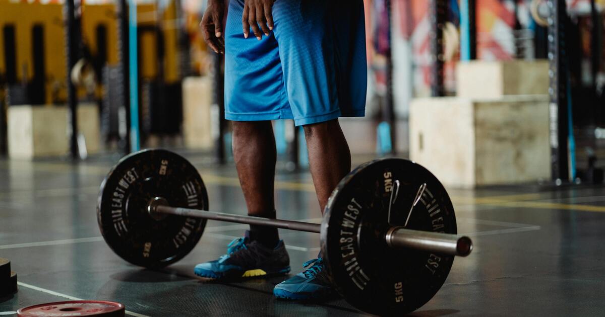 Lifting too heavy with poor technique