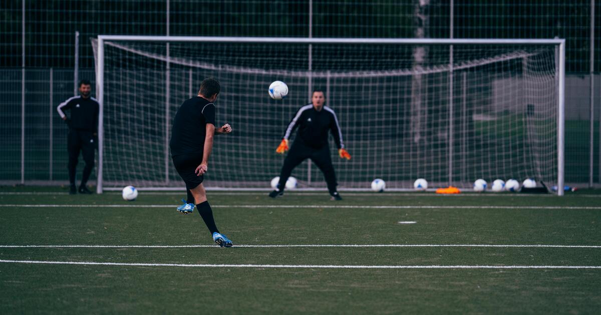 Football strength and conditioning training session in London
